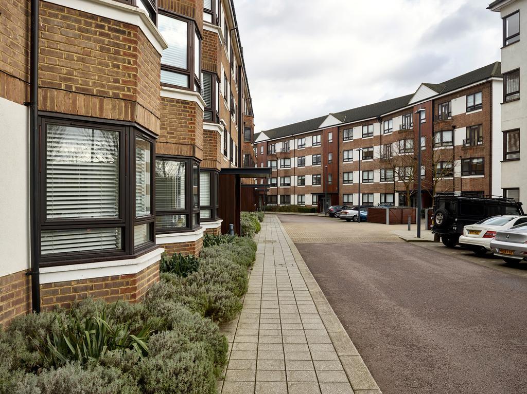 Apple Apartments Kew Bridge Room photo